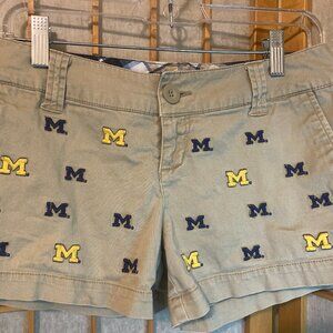 UNIVERSITY OF MICHIGAN College Classics Embroidered Khaki Shorts * sz 3
